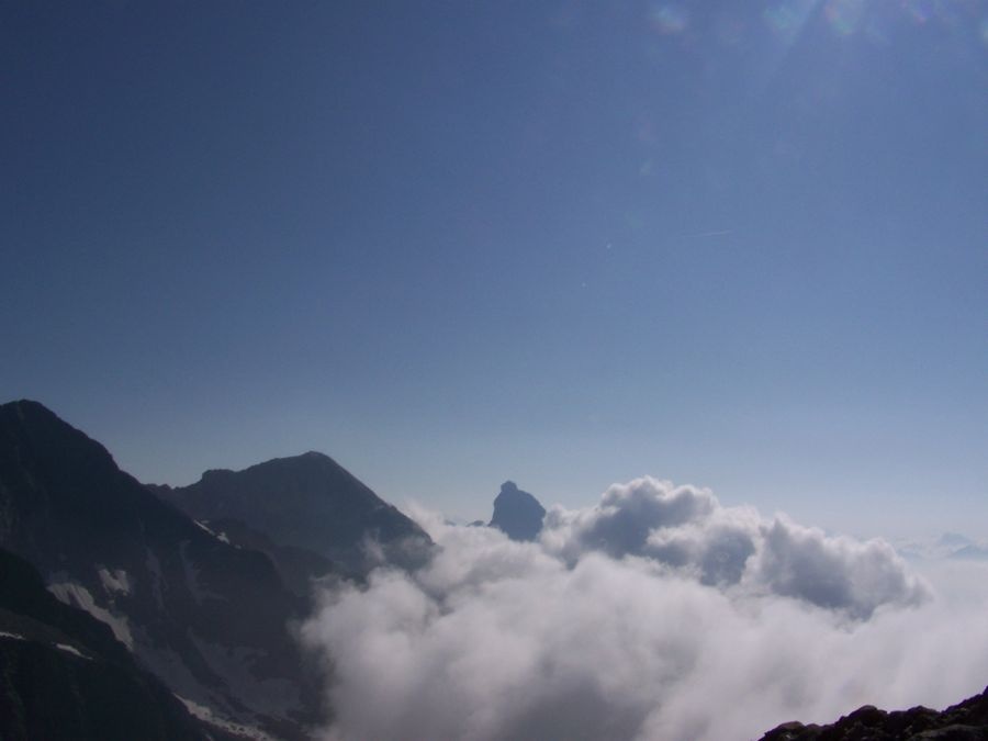 Tribulaun über dem Nebel Tribulaun über dem Nebel