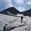 Joe beim Abstieg über dem Gletscher
