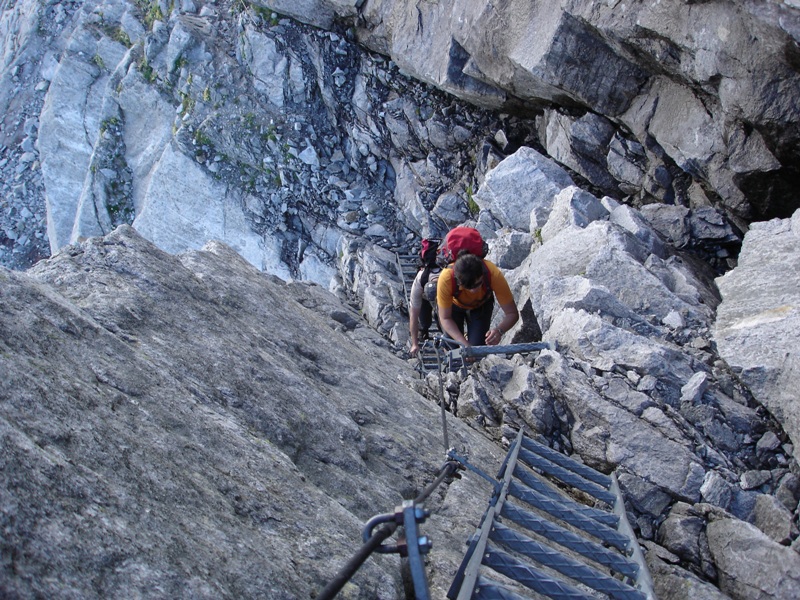 Aufstieg in den Kamin unter der Schwarzensteinhütte Aufstieg in den Kamin unter der Schwarzensteinhütte